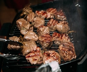 Гриль-вечеринки (18+) 1 d3fd12f7 0b52 41bf af22 5efcf6f33892 Fun Kitchen - свято скрізь! Шеф-повара научат особому подходу к приготовлению мясных деликатесов