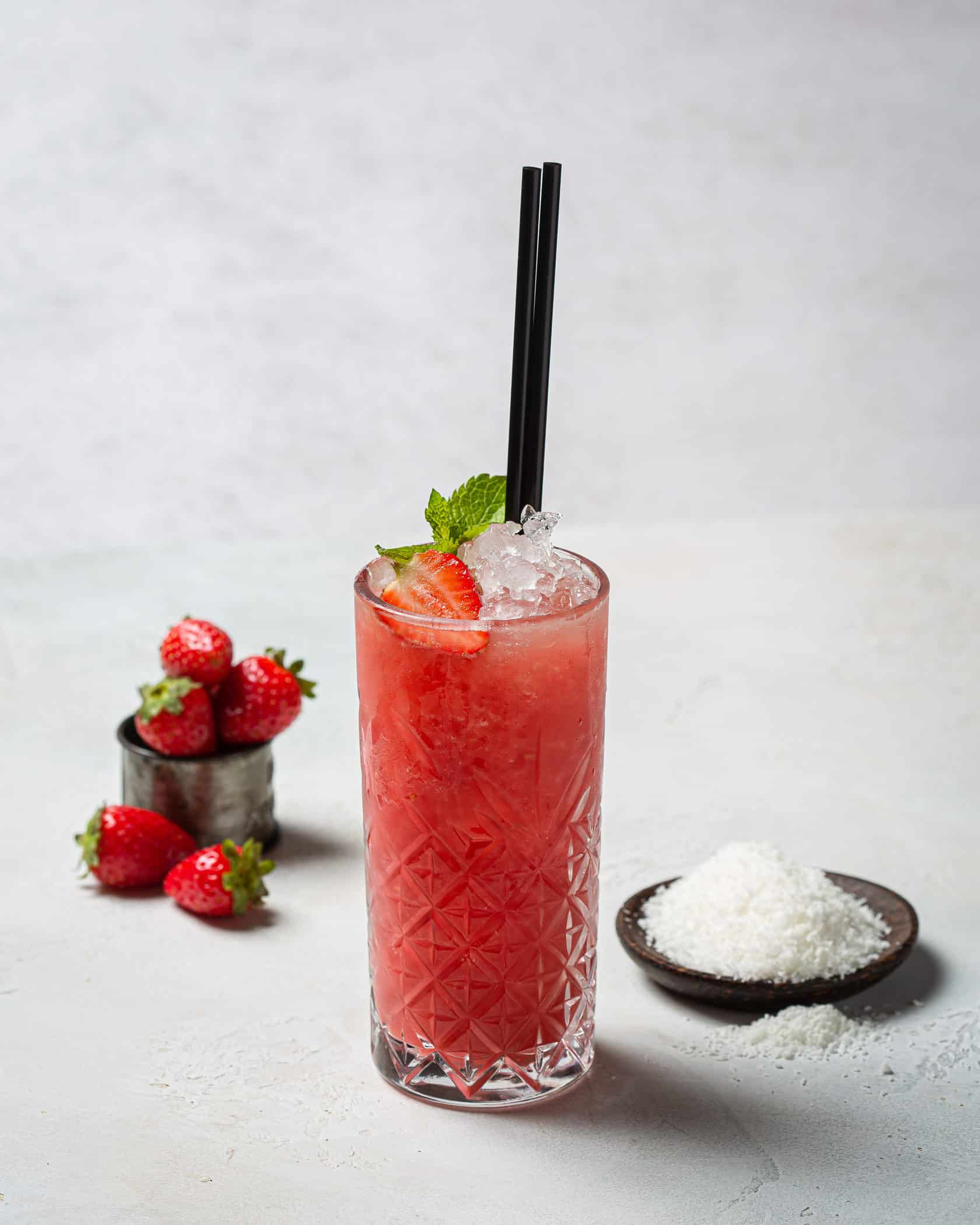 Клубника-манго-кокос