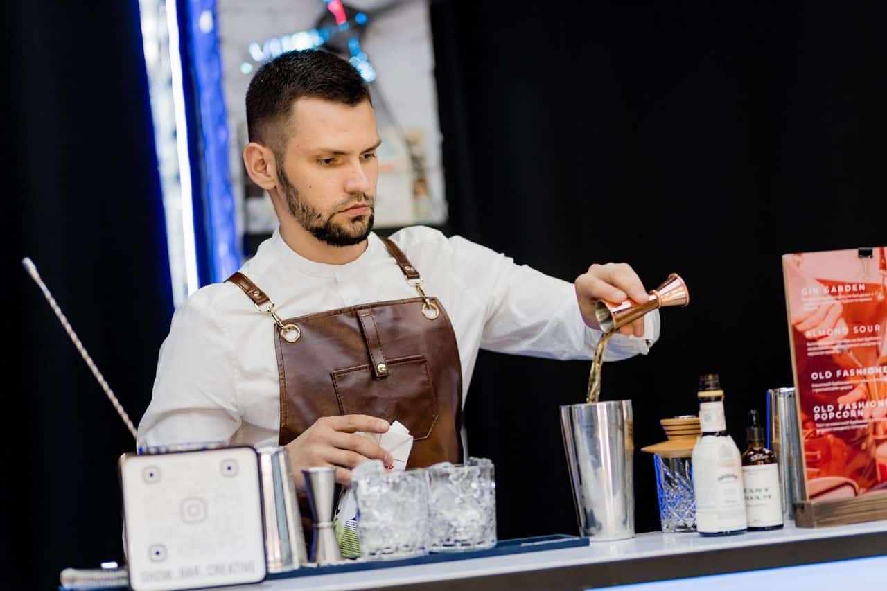 Творимо та витворяємо коктейлі