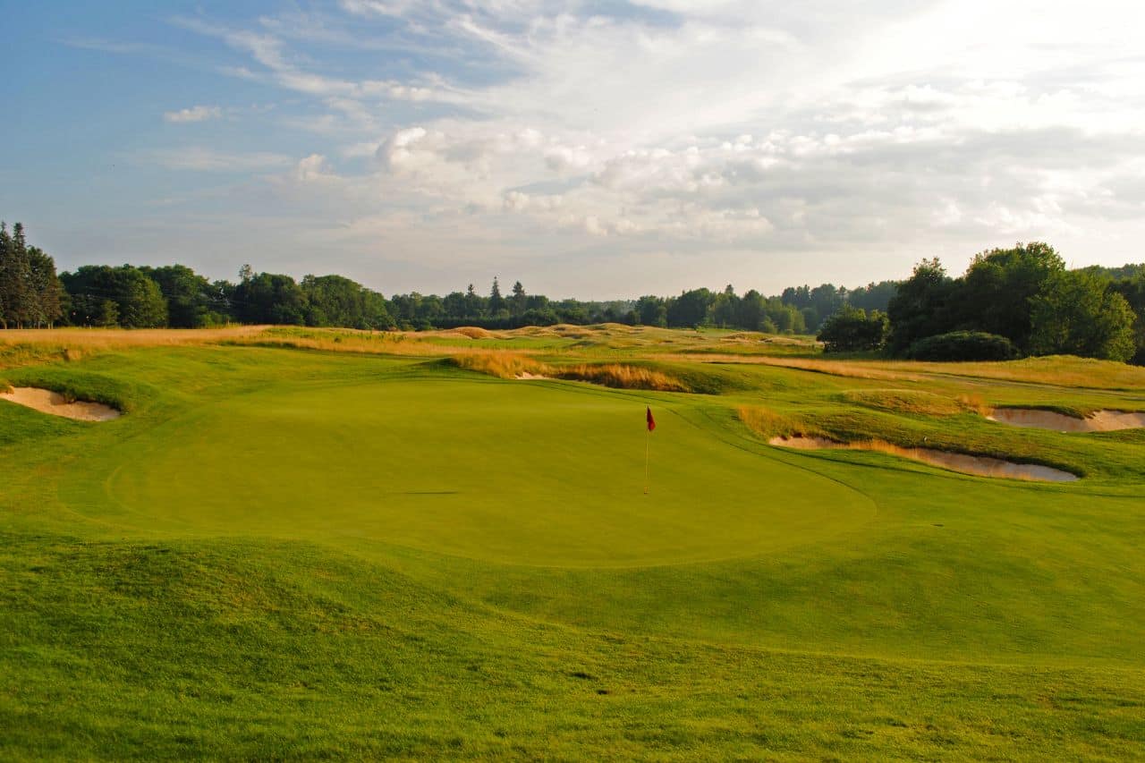 Заміський комплекс