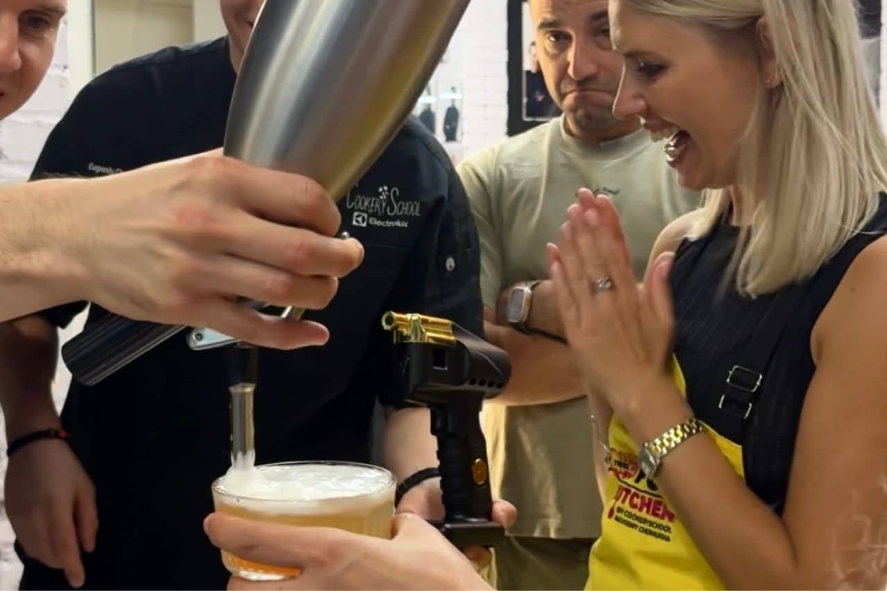 Наша місія - зробити вас досвідченими гастроентузіастами